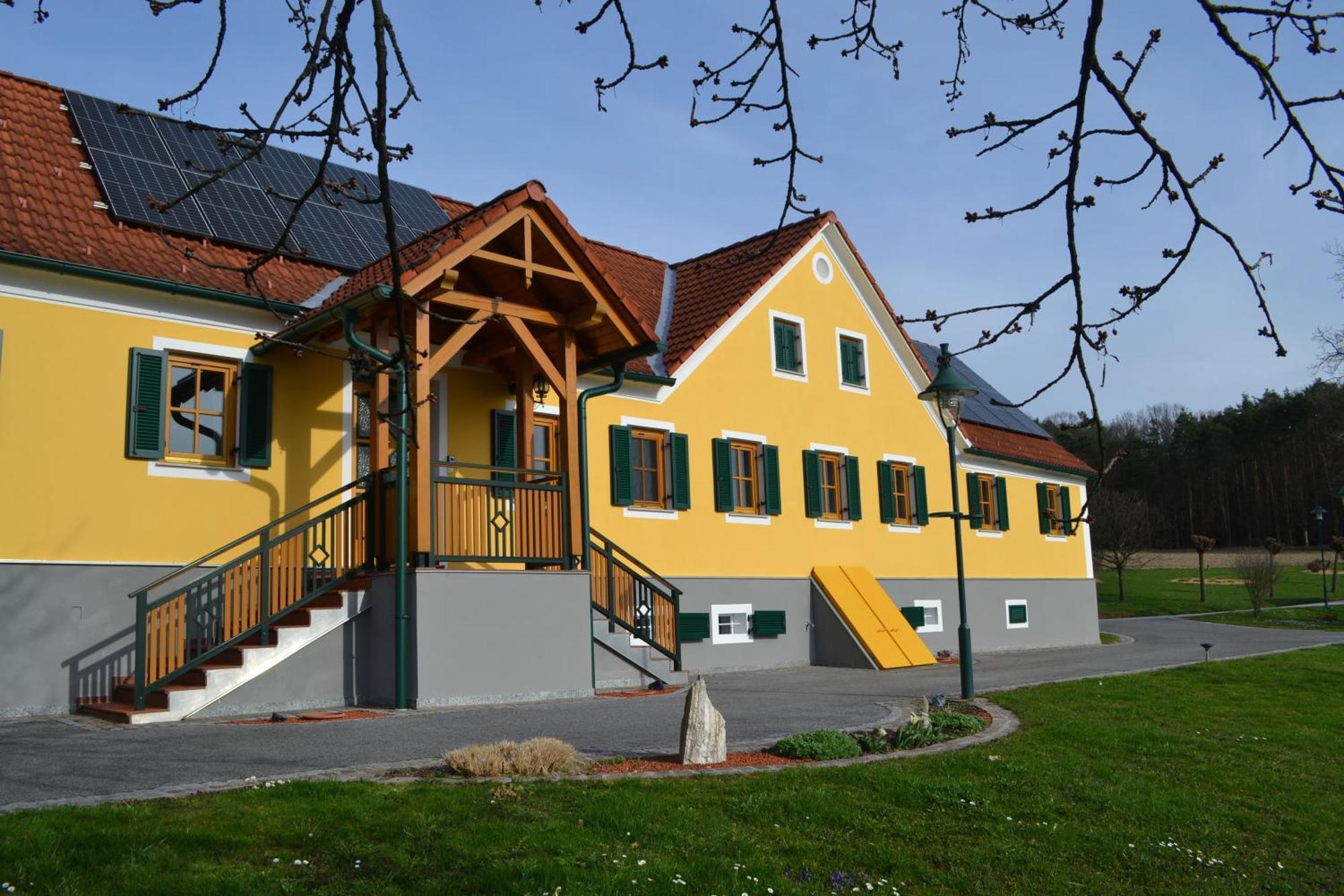 Apartment Weitblick Bad Waltersdorf Exterior photo